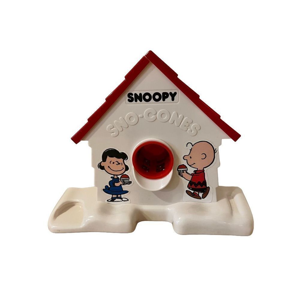 Vintage Snoopy snow cone toy